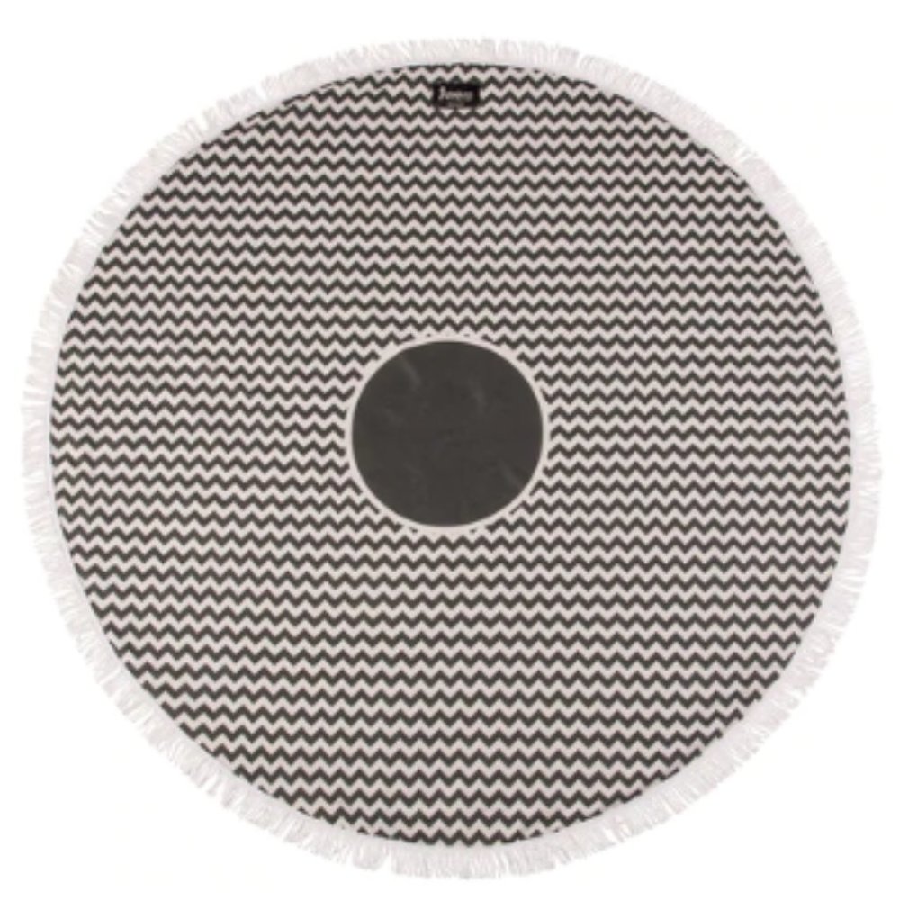 BNWT Initials Inc Sun Dot Towel Blank & White Chevron Pattern